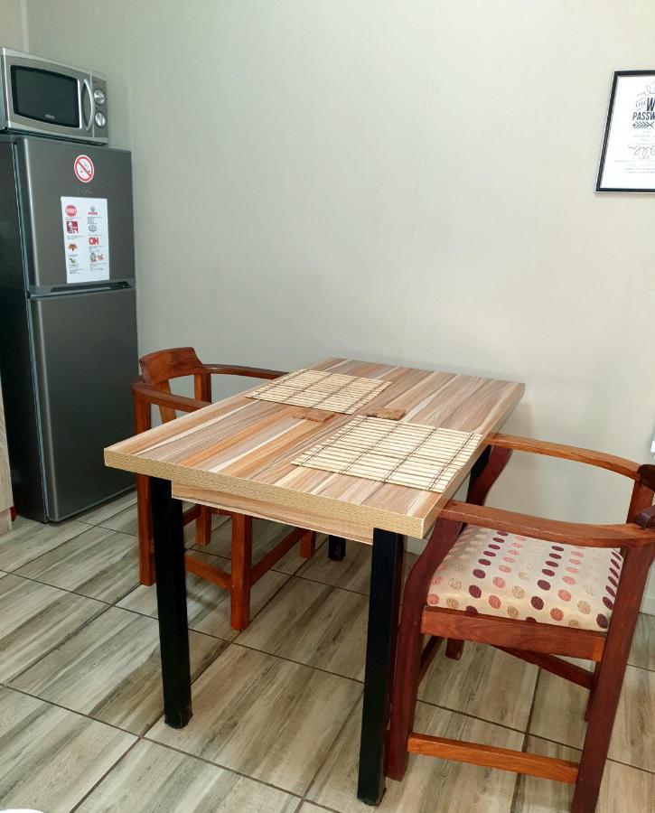 Rand Self-Catering Accommodation Carolina Екстериор снимка